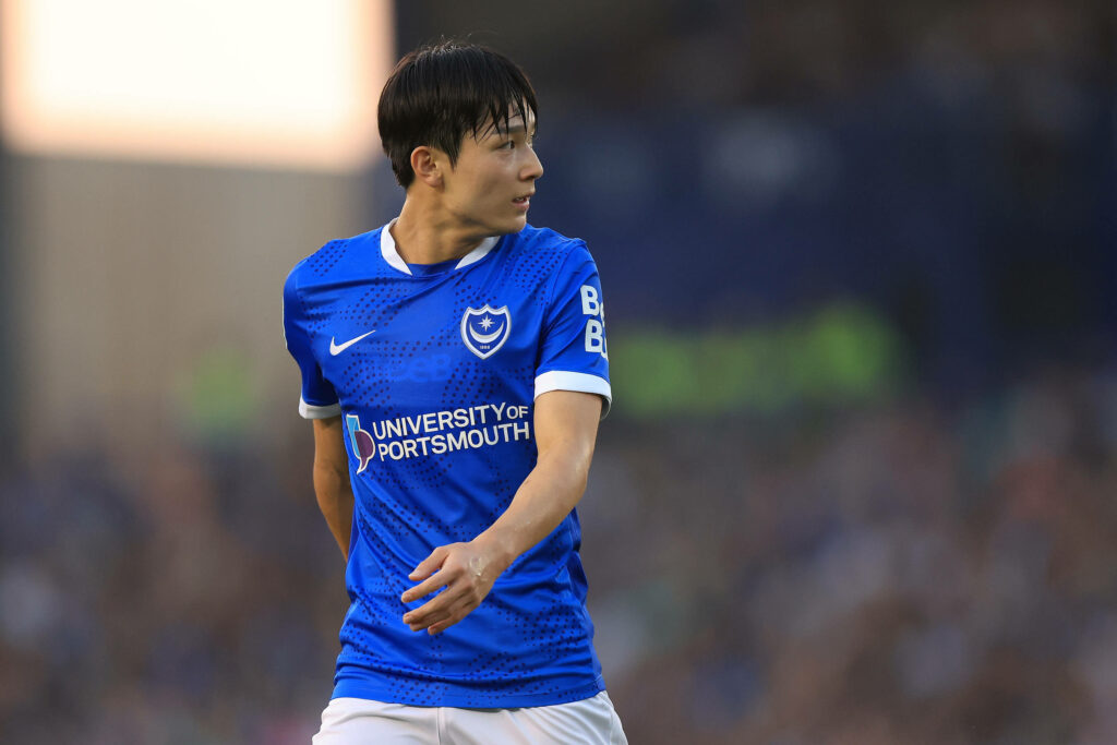 Yang Min-hyeok makes his full Portsmouth debut v Reading