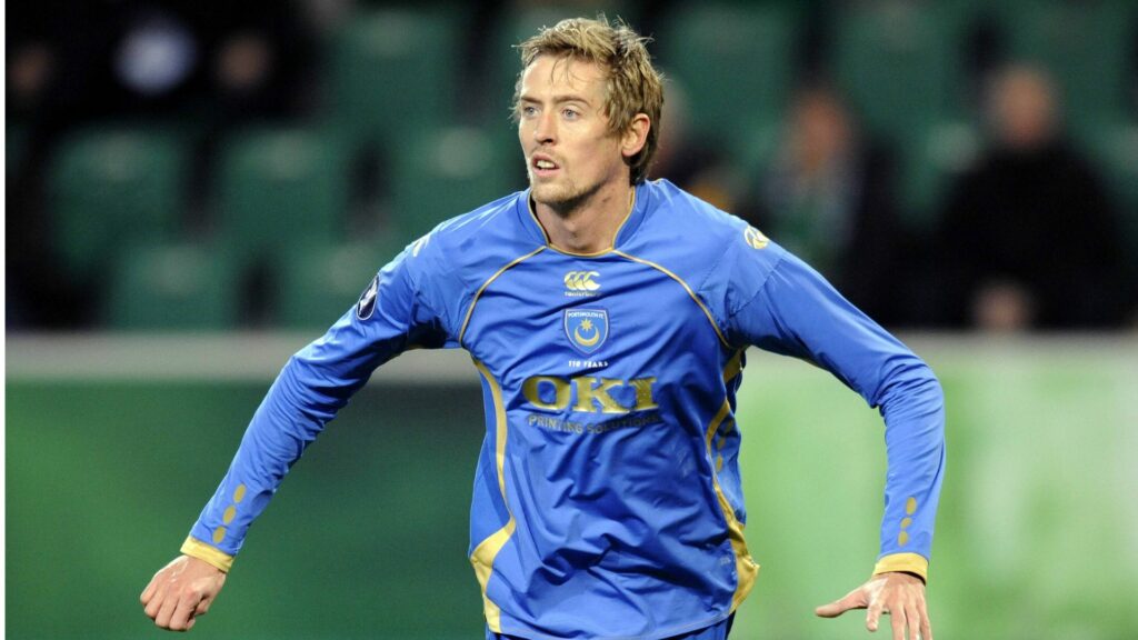 Peter Crouch playing for Portsmouth